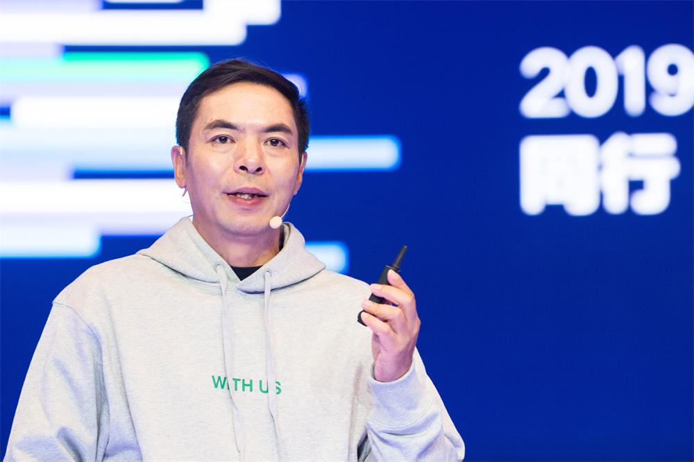 张小龙：世人皆寂寞 微信聊于无