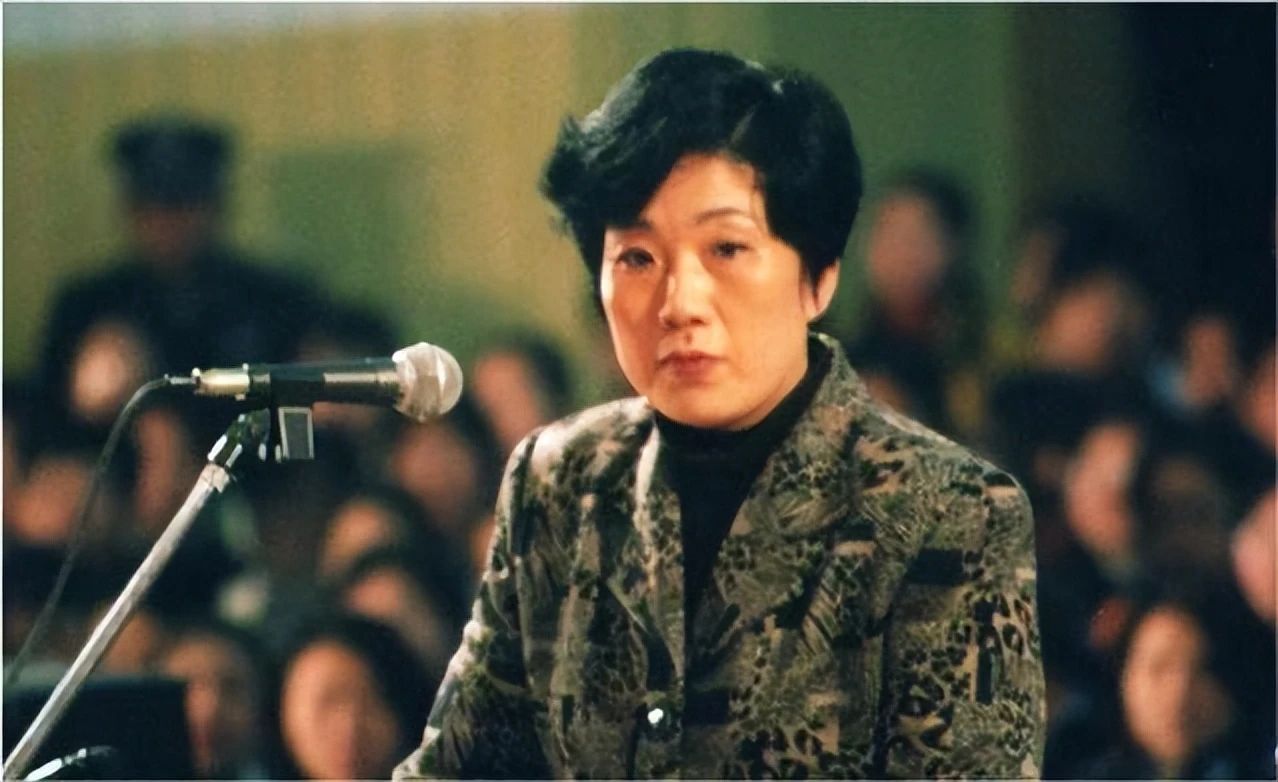 “三湘女巨贪”蒋艳萍落马后，她的家里人经历了什么？