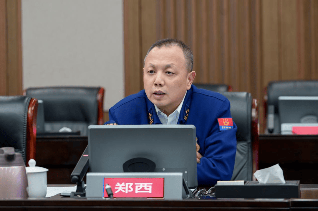 湖南省消防总队长郑西，主动投案
