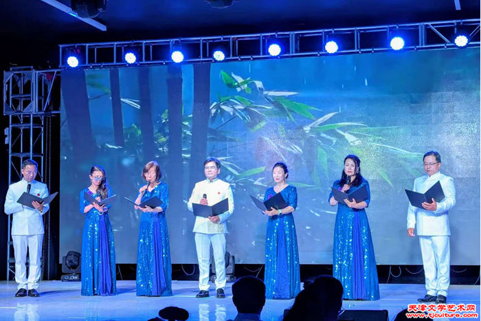 燕飞《红楼晓旭辞》登上加拿大国家电视台  获文学界好评