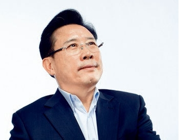 梁稳根：爱国是基本素养