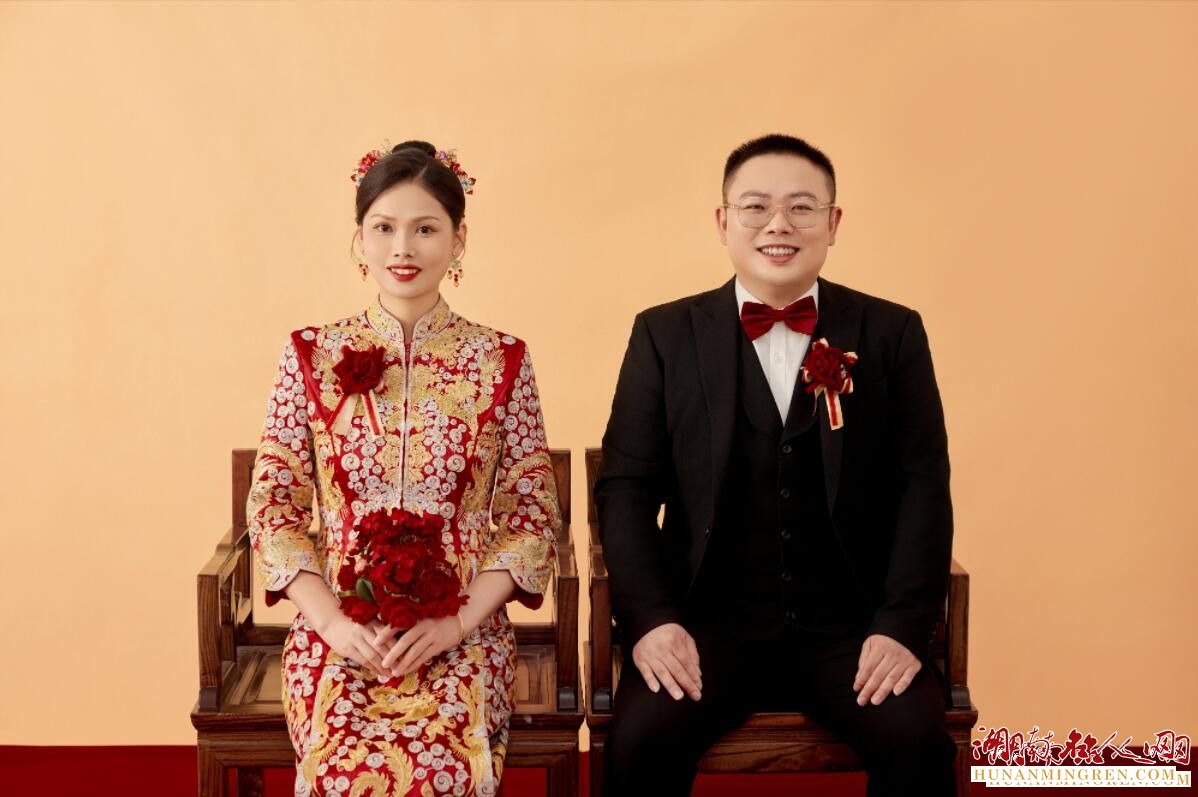 用诗歌预告婚礼，也将用诗歌串联婚礼