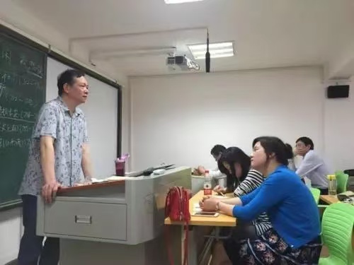 马积高：湖南省首届荣誉社会科学专家