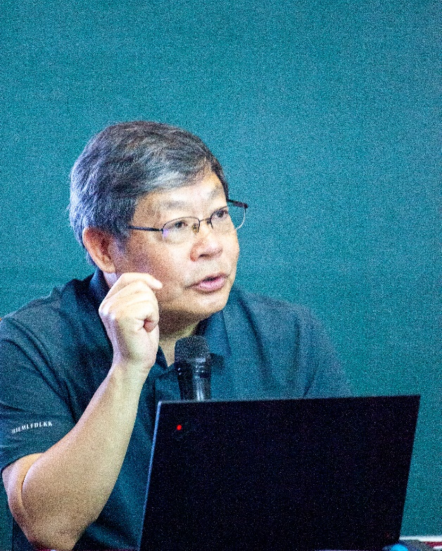 陈松长：湖南大学中国简帛书法艺术研究中心主任