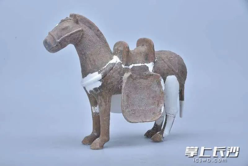 长沙最大东晋墓系2000年发掘 该墓大部分文物从2017年展出至今