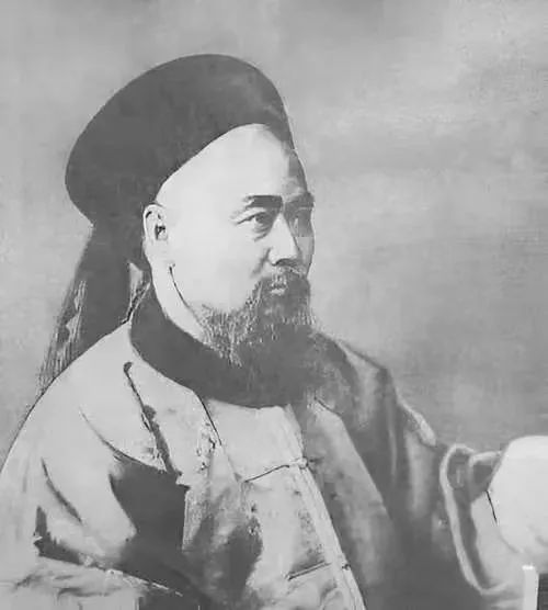 湖南湘乡走出的这位“飞将军”，是当之无愧的民族英雄