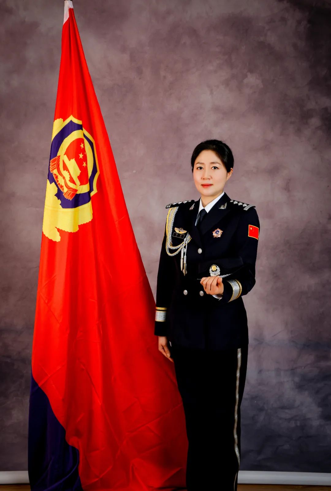 咸嘉湖派出所所长邹菡：女子也有凌云志，巾帼何曾输须眉