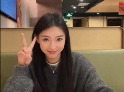 湖南女网红救人去世后母亲出车祸，尿毒症父亲哽咽讲述：我这辈子从来没有被温柔对待过