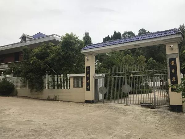 起底网络大V陈杰人：在外勒索政府部门，在家殴打亲妈