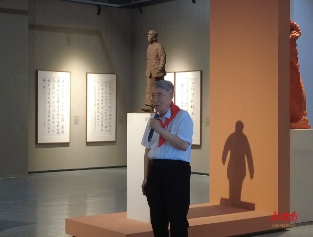 重温峥嵘岁月，来看何继善教授的书法展