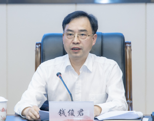 湖南省市场监督管理局局长钱俊君任上被查，曾因码头污染长期整治不到位被通报处理