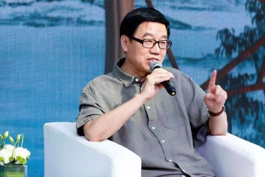 沥尽黄沙始到金——访著名学者王鲁湘