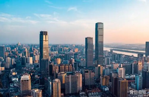 湖南14个市州常住人口：长沙突破1000万人，衡阳略胜邵阳，永州超500万人！