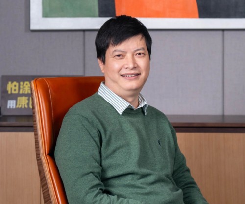 娄底籍老板设20万赢球奖：当年踢球买不起车票，如今希望娄底队“拼得值”