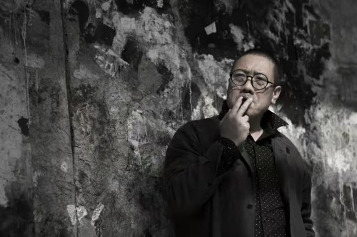 罗湘科：在雕塑与版画领域深耕的艺术家