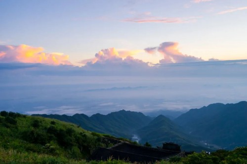 龙涌波 | 新娄商：五维视角下的涟源企业家成长密码