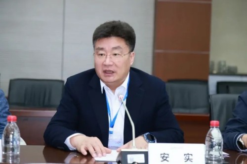 安实同志任中南大学党委书记