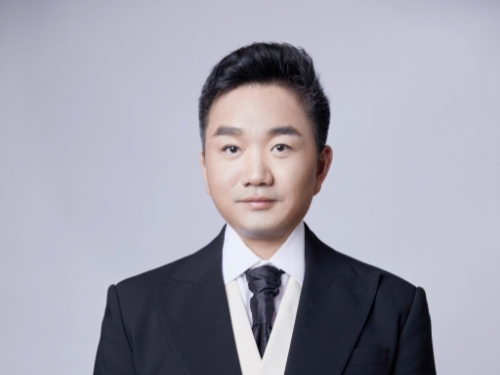 吕铭：优秀青年朗诵表演艺术家