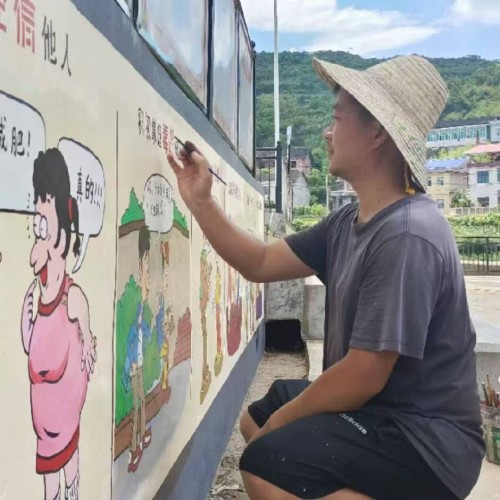 残障画师梁雪舞：巧手绘出精彩人生