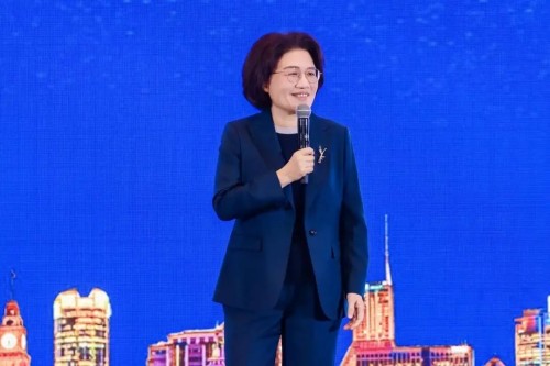 华为“韬定律”刷屏！幕后掌舵人是位湖南学霸