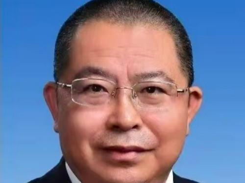 杨榴英评论 | 亚高原的风骨与侗水光的深情——初论侗族作家吴跃军的散文创作