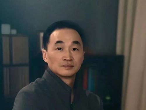 蒋军荣评论丨心有真光，落笔惊奇——品读欧阳白《诗的惊奇一瞥》悟文艺修行三境