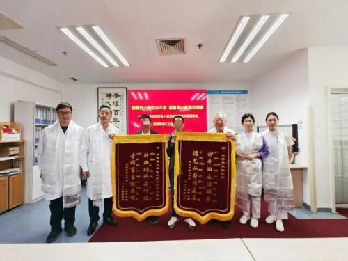“肝胆湘军”奠基人吴金术走了,曾在手电光下7小时手术救人